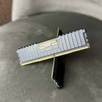 Corsair VENGEANCE LPX 8GB (2X4GB) DDR4 2666MHz CL16 memória kit kep 1