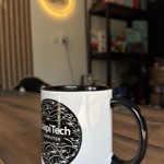 CsapiTech Computer Bögre - CsapiTech Merch kep 2